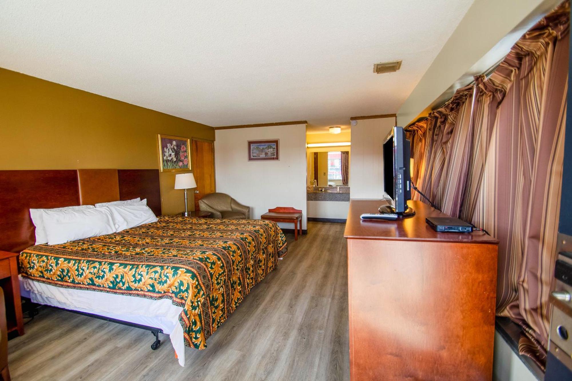 Holiday Lodge Virginia Pearisburg Bagian luar foto