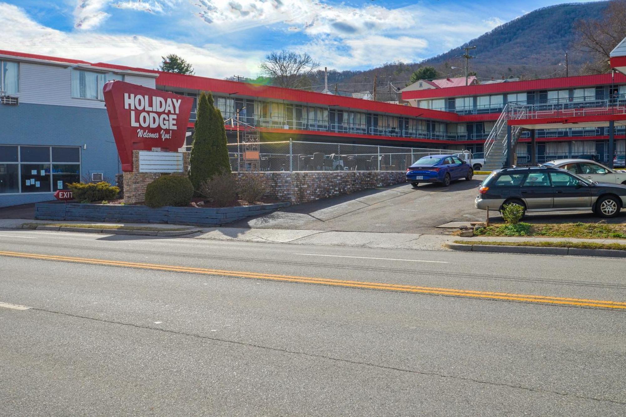 Holiday Lodge Virginia Pearisburg Bagian luar foto