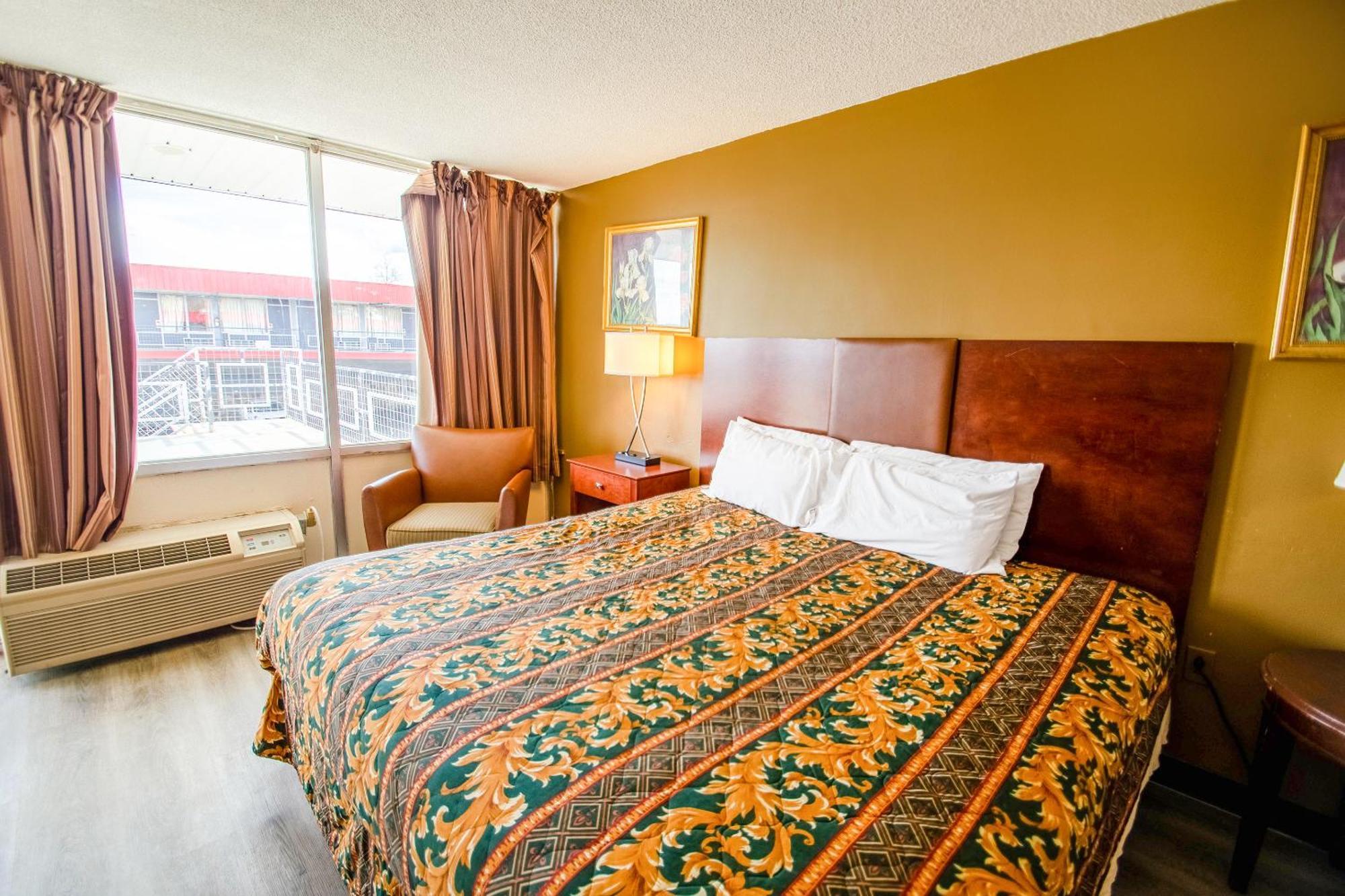 Holiday Lodge Virginia Pearisburg Bagian luar foto